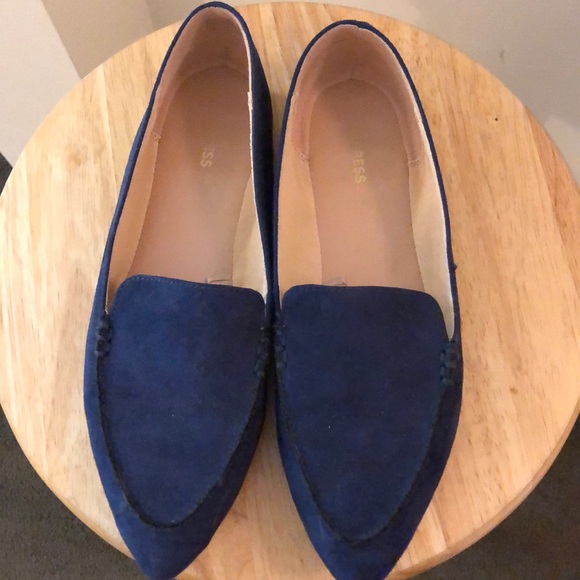 Express Loafers - Picture 2 of 4